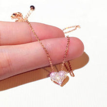 Load image into Gallery viewer, Zircon Snowflake Pendant Necklace