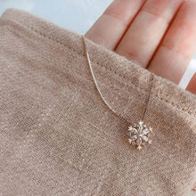 Load image into Gallery viewer, Zircon Snowflake Pendant Necklace